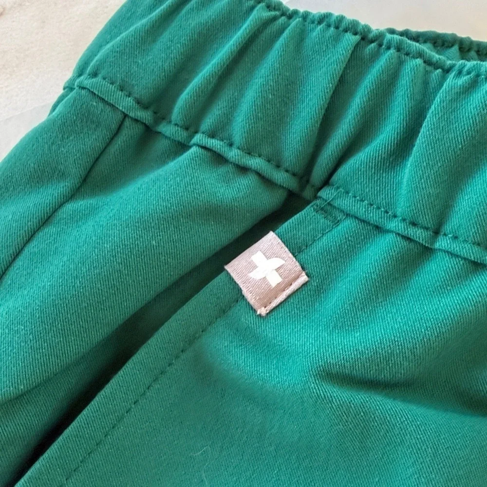 FIGS Tanson jogger scrub men’s small short length.